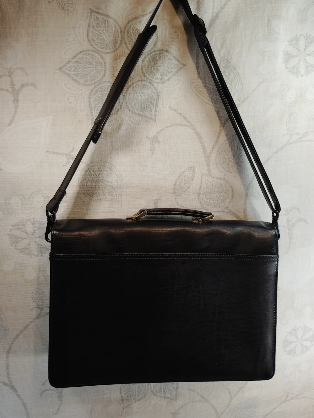 The Unbranded Brand classic black